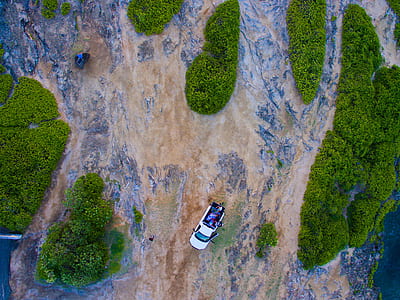 aerial photograph of pickup truck thumbnail