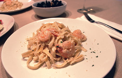 pasta on palte thumbnail