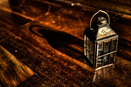 brown candle lantern thumbnail