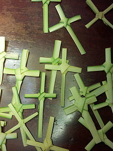 cross-shaped green decors thumbnail