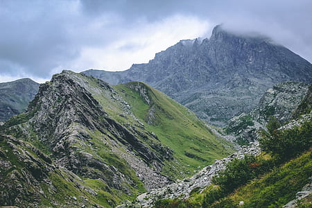 Green Grass Mountain Taken thumbnail