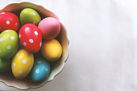 Happy Easter! A bowl full of Easter eggs. thumbnail