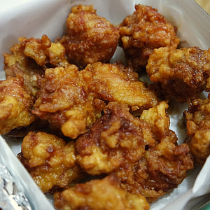 selective focus photography of fried dish thumbnail