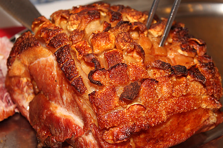 toasted bread with meat thumbnail