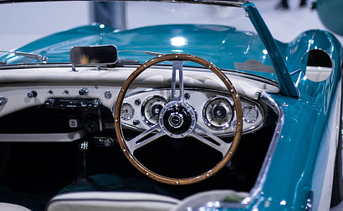 teal and white vehicle interior display thumbnail