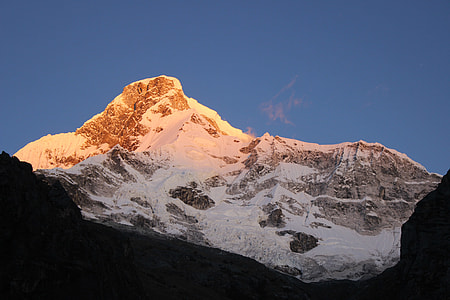 snow covered mountain thumbnail