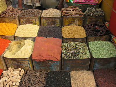 container of assorted-color powder lot thumbnail