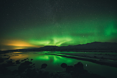 green northern lights thumbnail
