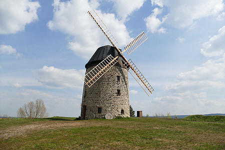 windmill house thumbnail