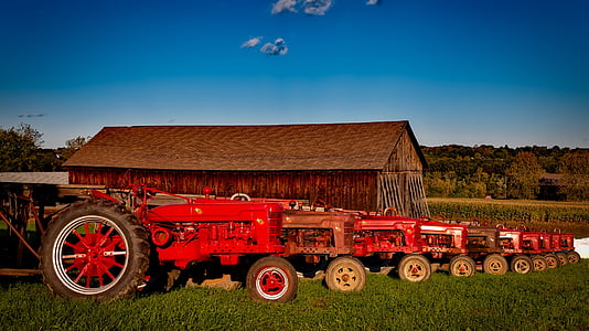 red tractor lot thumbnail