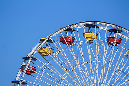 white Ferris wheel thumbnail