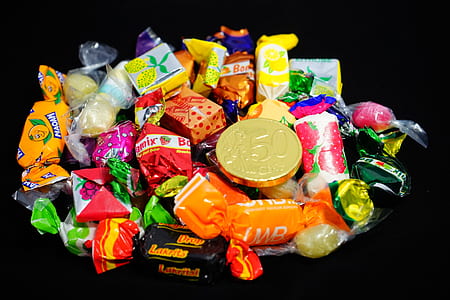 assorted-brand candy pack lot thumbnail