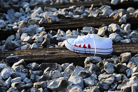white low-top sneaker thumbnail