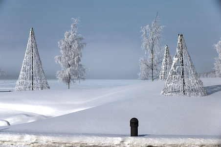 artificial snow thumbnail