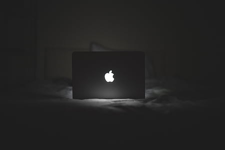 MacBook turned-on thumbnail