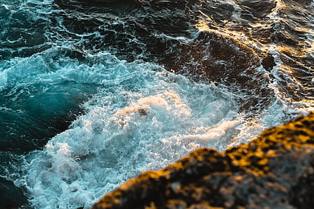 water waves thumbnail
