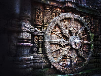 Brown Carriage Wheel thumbnail