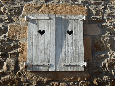 white wooden window closed thumbnail
