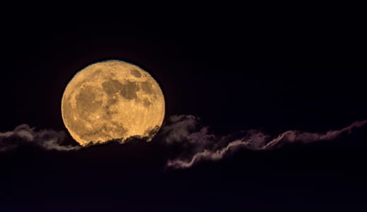 full moon under nighttime thumbnail