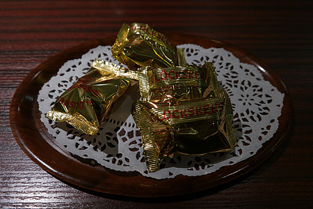 Fortune Cookies, Crispy Pastry thumbnail