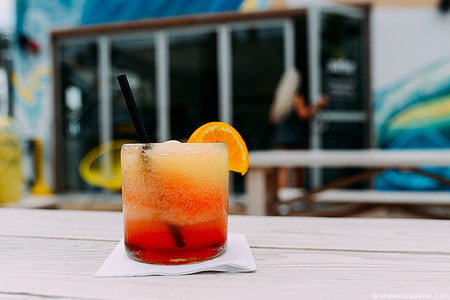 red juice outdoor with table thumbnail