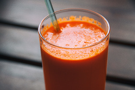 Fresh carrots apple juice thumbnail