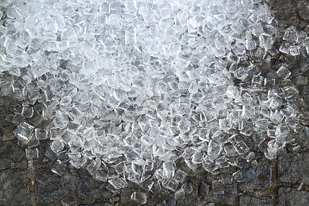 close-up photography of ice cubes thumbnail
