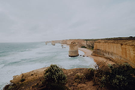 landscape photography of The Twelve Monolith thumbnail