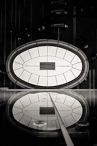 oval white and black room photo thumbnail