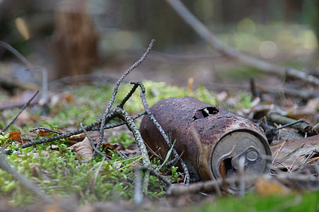 selective focus of drinking can on ground thumbnail