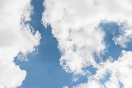 Blue Sky and Cloud Background thumbnail