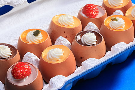 ice cream on brown bowl thumbnail