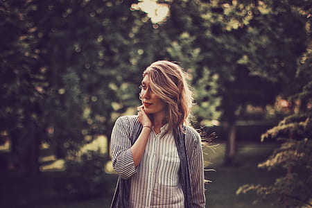 woman taking selfie thumbnail