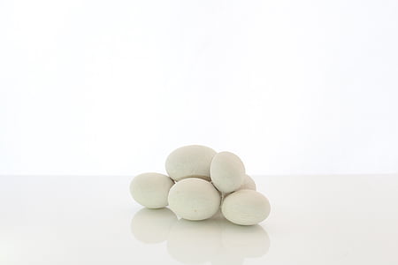 white eggs thumbnail