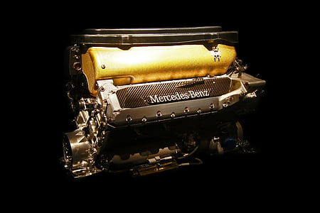 Mercedes-Benz vehicle engine thumbnail