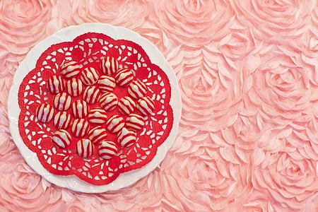 round red and and white floral decor thumbnail