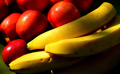 closeup photo of banana beside apple thumbnail