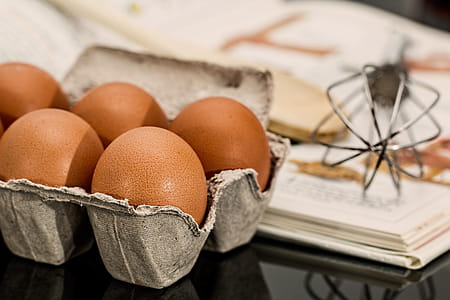 Fresh eggs thumbnail