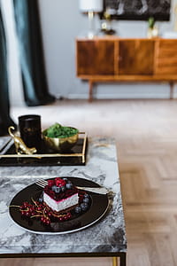 Cheesecake with blueberries and raspberries thumbnail