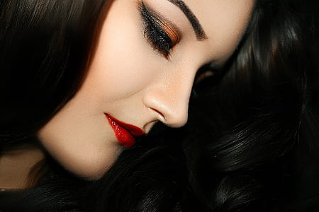 woman in black hair thumbnail
