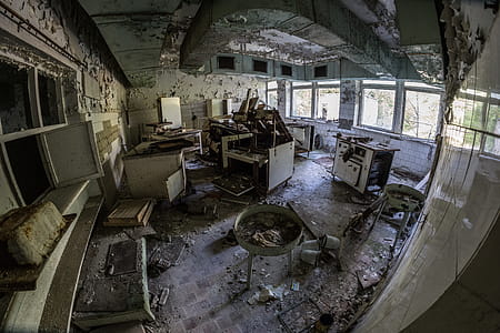 Abandoned Building thumbnail