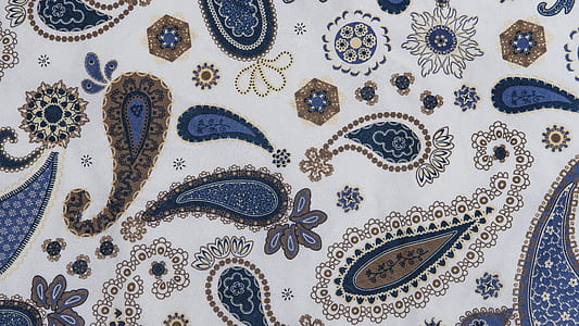white and multicolored paisley pad thumbnail