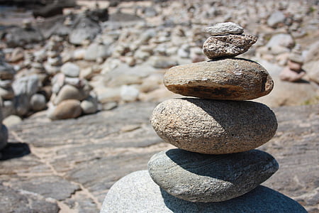 rock balancing art work thumbnail