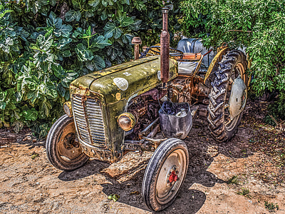 green and black tractor thumbnail