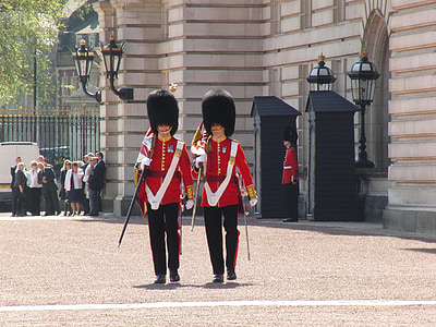 Royal guard carrying rifles thumbnail