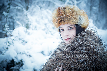 woman wearing black fur coat thumbnail