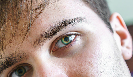 man's face thumbnail