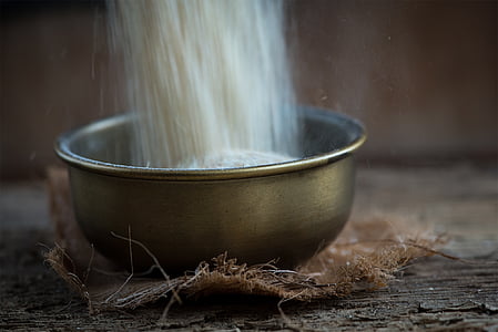 silver bow with white powder thumbnail