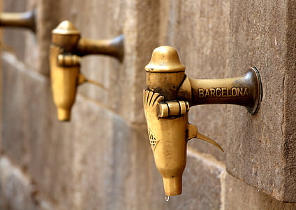 brass-colored Barcelona faucets thumbnail