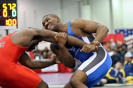 two man brawling thumbnail